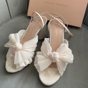 Loeffler Randall Camellia Pearl Pleated Bow Block Heel Wedding Bridal Size 9